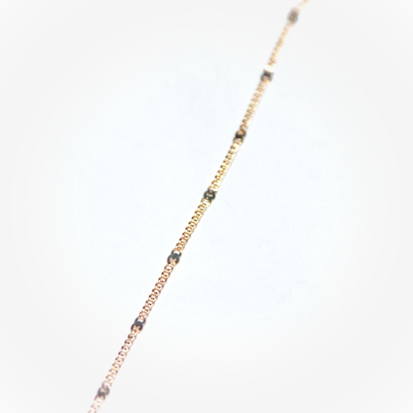 Blingy golden astrology Moon necklace - Picture 9 of 9